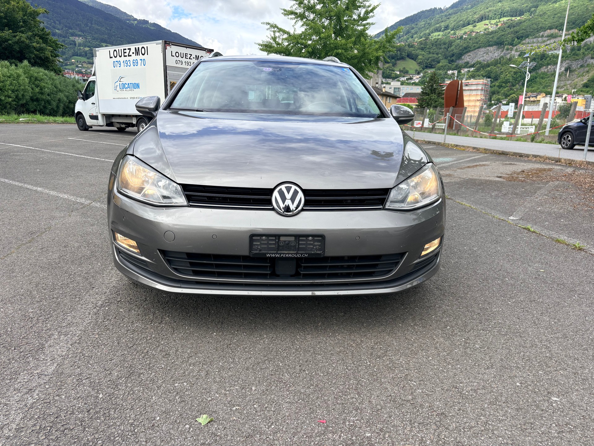 VW Golf Variant 1.4 TSI Cup DSG-image-2