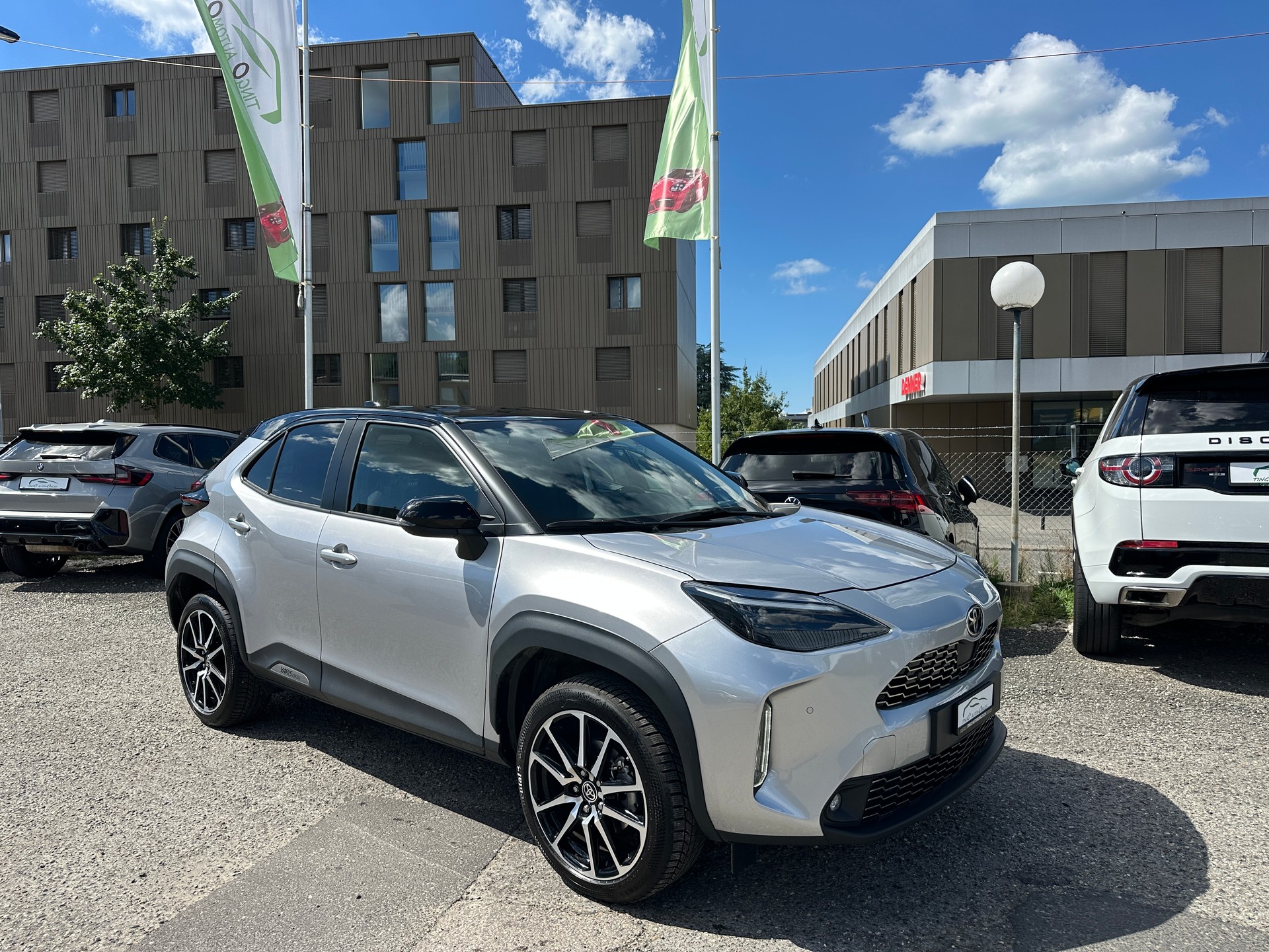 TOYOTA Yaris Cross 1.5 GR Sport e-CVT-image-4