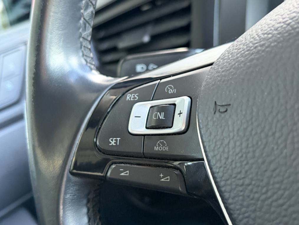 VW Polo 1.0 BMT Trendline-image-4