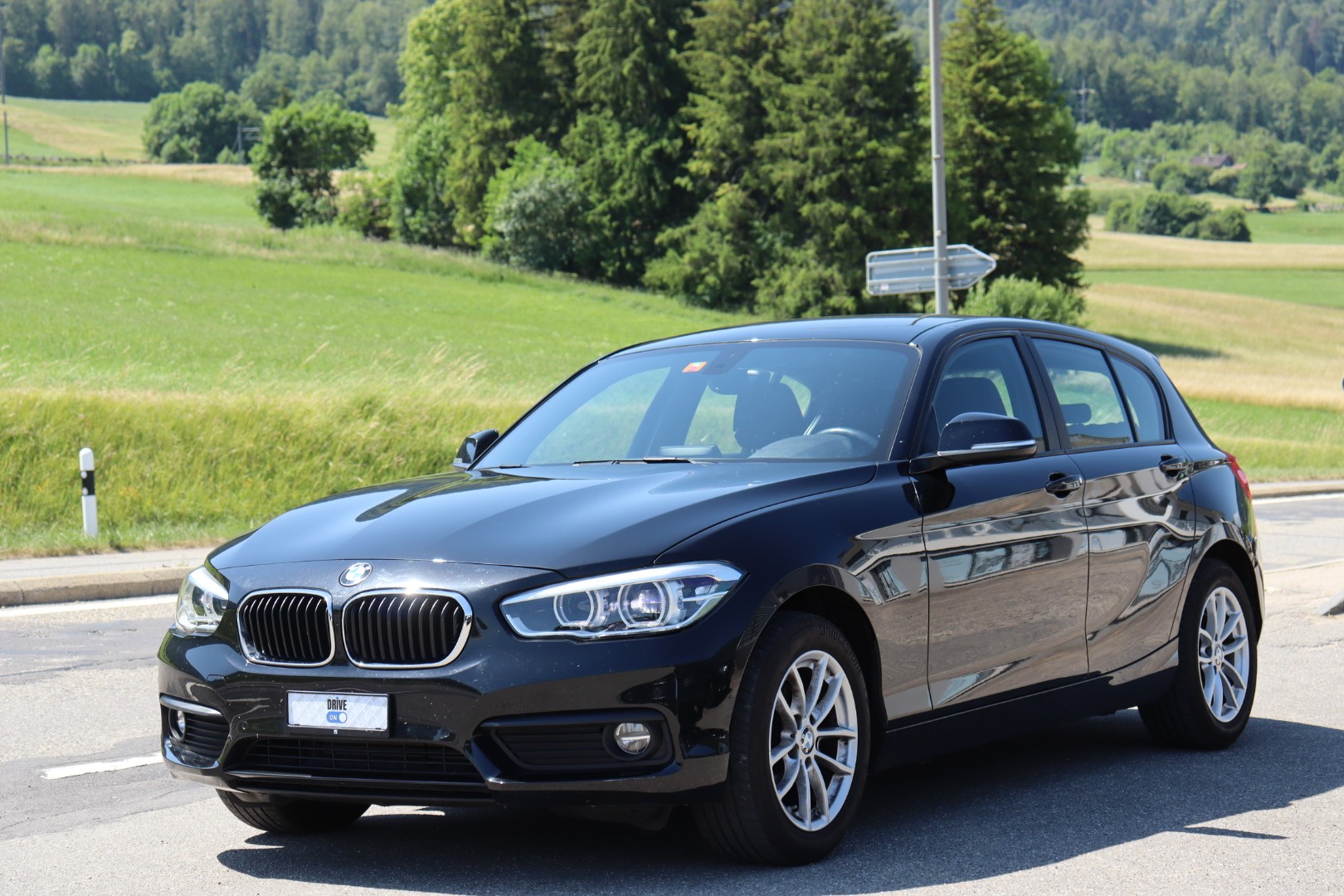BMW 118i M Sport • Véhicule CH • Expertise du jour • Garantie-image-3