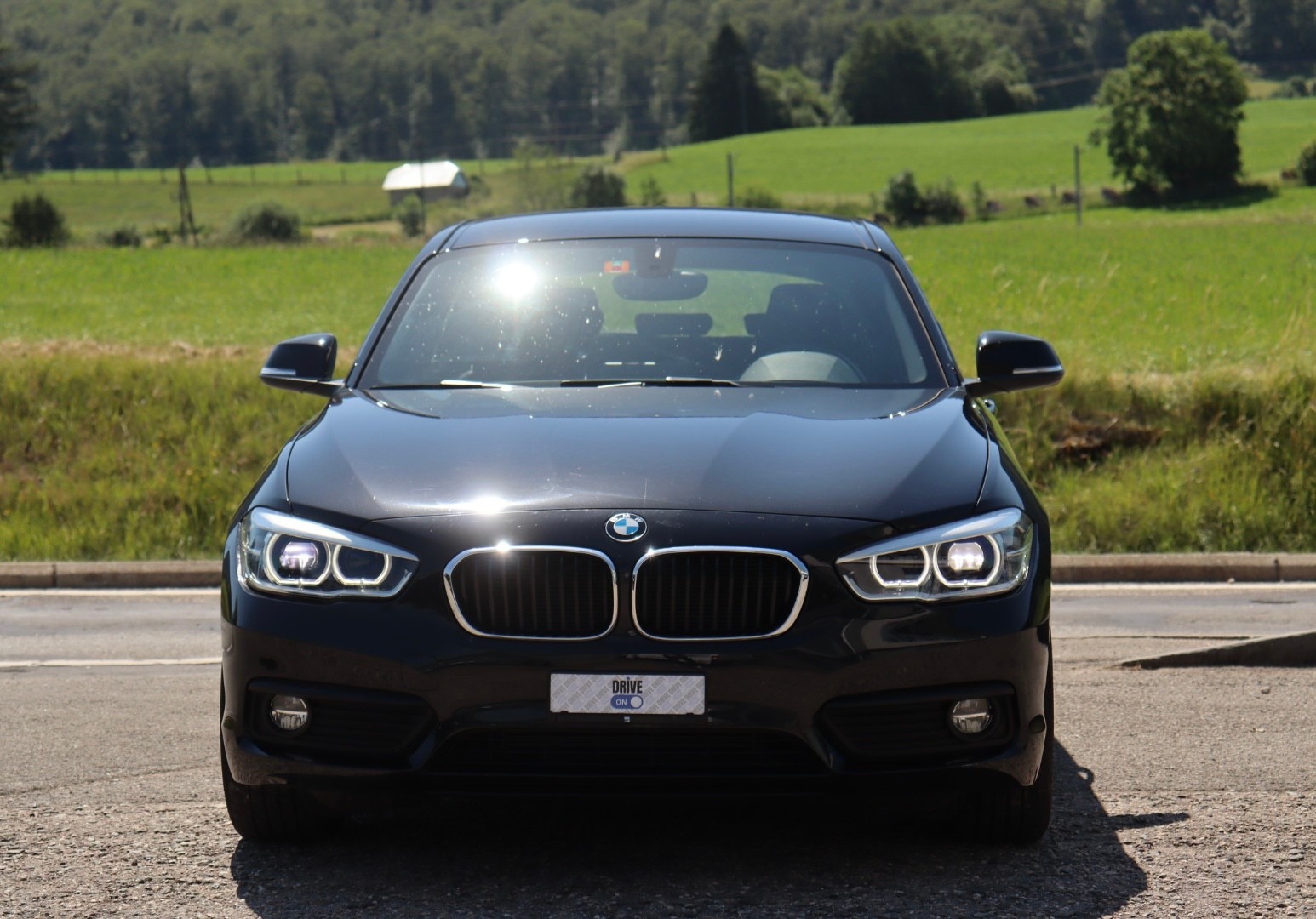 BMW 118i M Sport • Véhicule CH • Expertise du jour • Garantie-image-0
