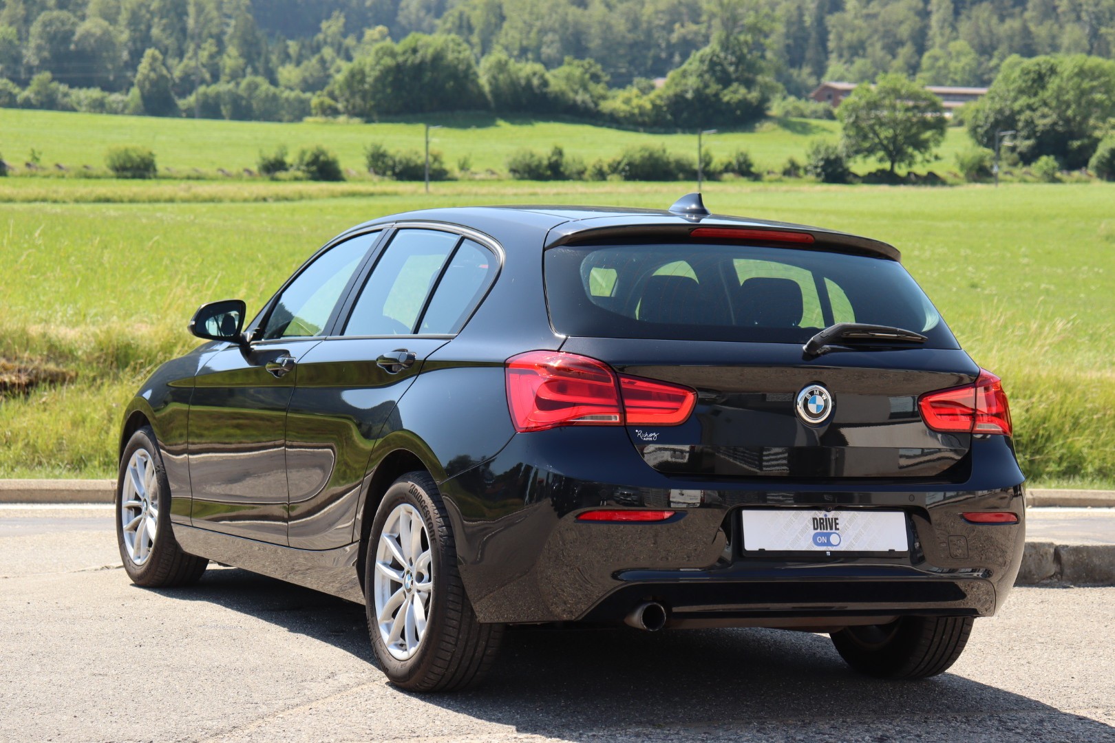 BMW 118i M Sport • Véhicule CH • Expertise du jour • Garantie-image-6
