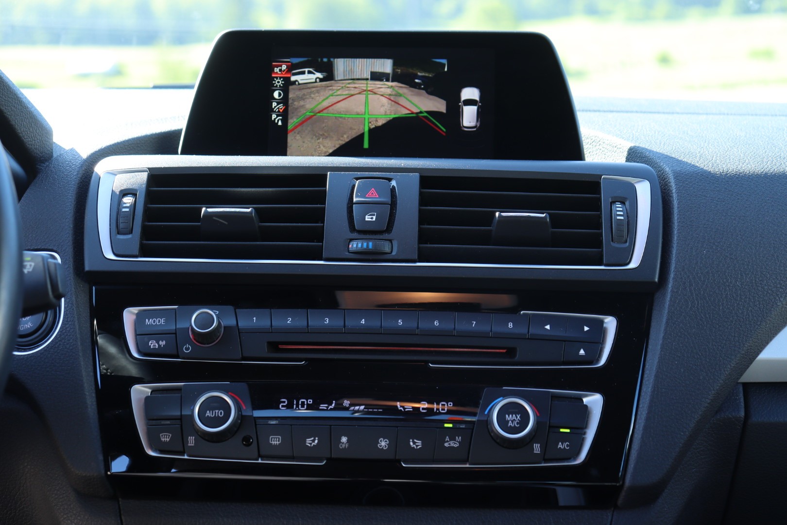 BMW 118i M Sport • Véhicule CH • Expertise du jour • Garantie-image-11