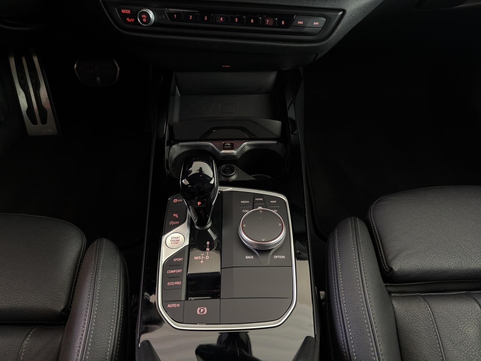 BMW M135i xDrive M-Performance Paket-image-15