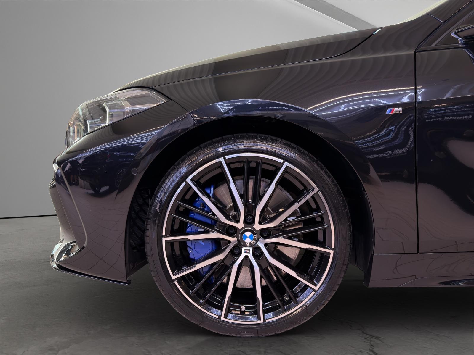 BMW M135i xDrive M-Performance Paket-image-19