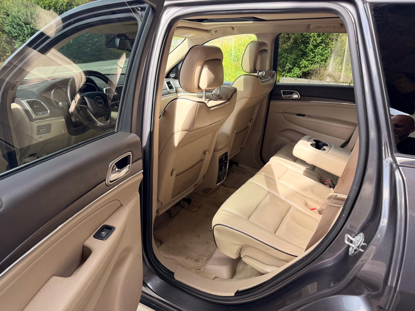 JEEP Grand Cherokee 3.0 CRD Overland Automatic-image-8