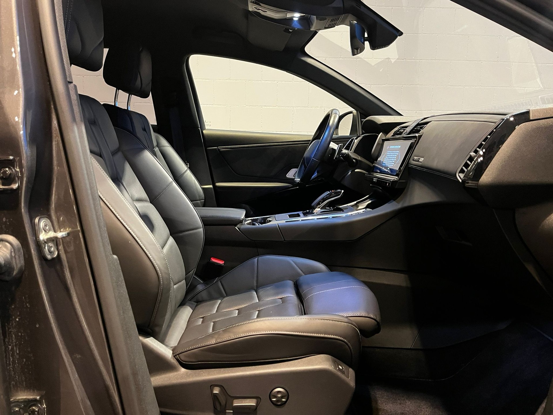DS AUTOMOBILES DS 7 Crossback 2.0 BlueHDi BE Chic Automatic-image-16