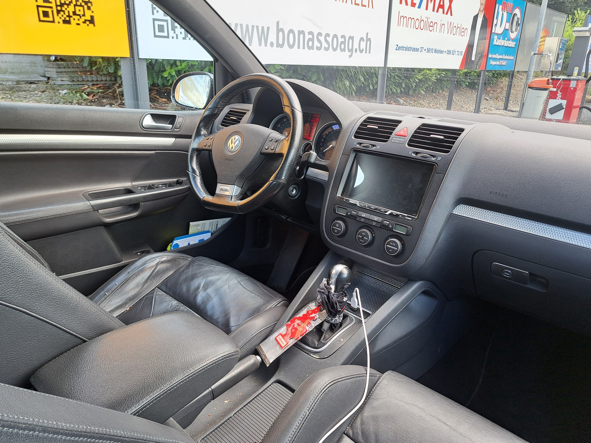 VW Golf R32 4Motion-image-2