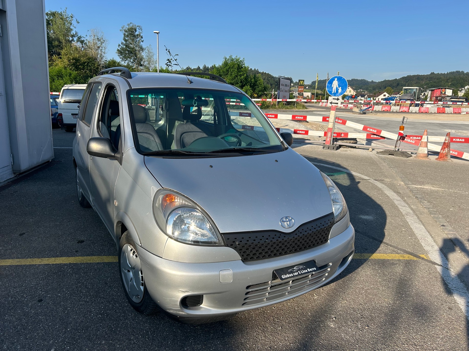 TOYOTA Yaris Verso 1.3 Linea Sol-image-1