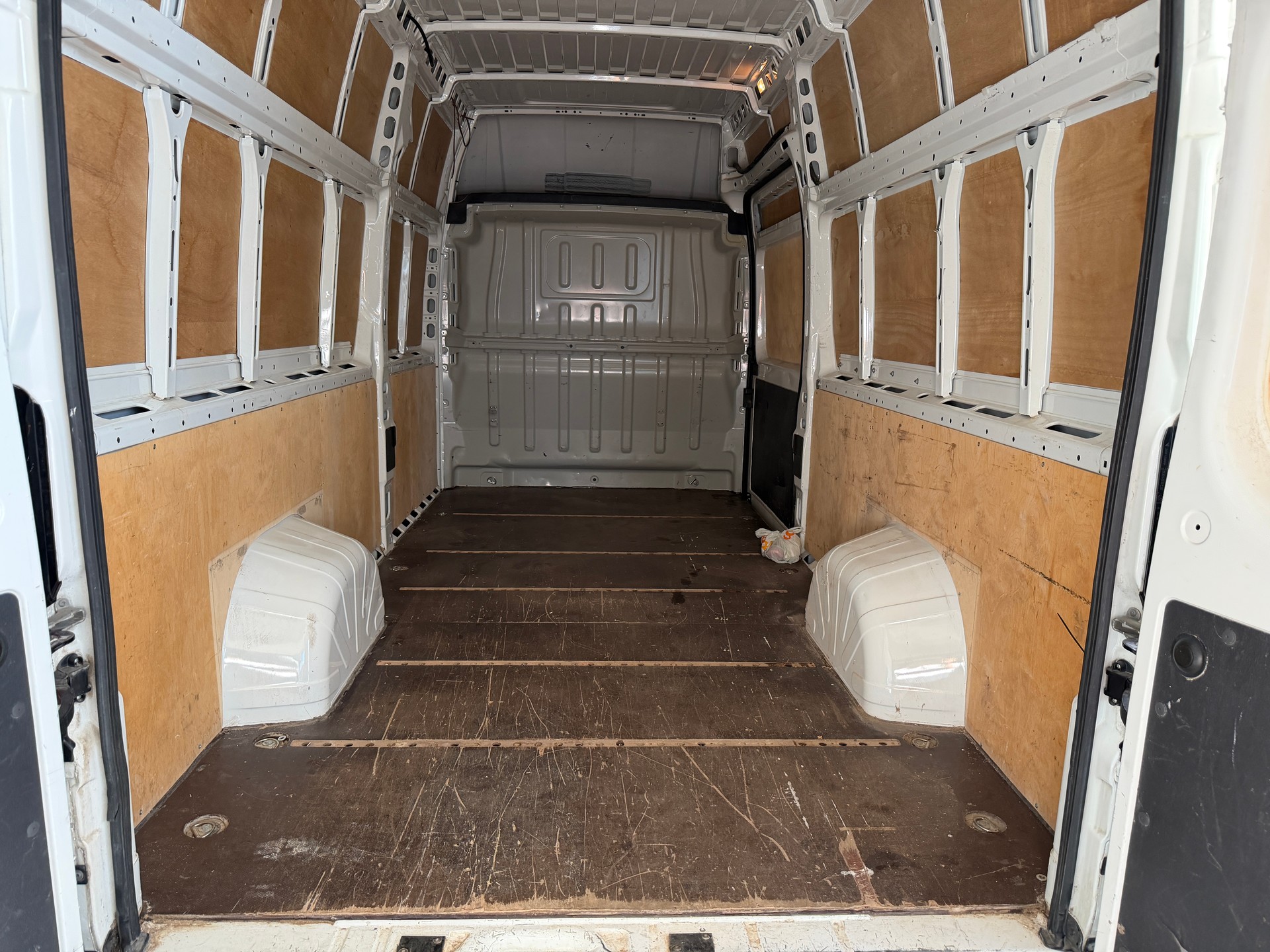 CITROEN Jumper 35+ 2.0 BlueHDi 160 Confort L3H3-image-6