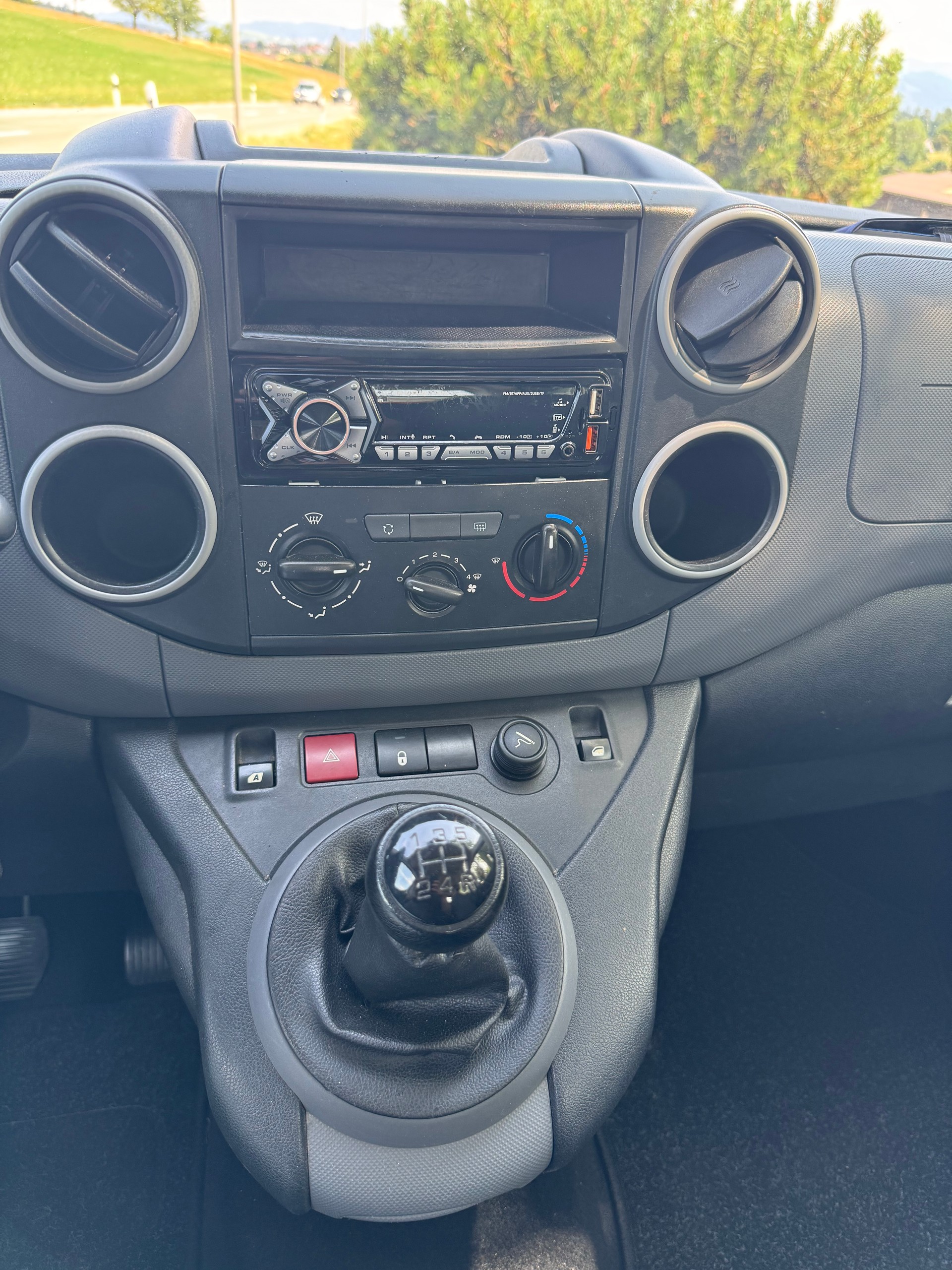 PEUGEOT Partner 1.6 VTi Access-image-12
