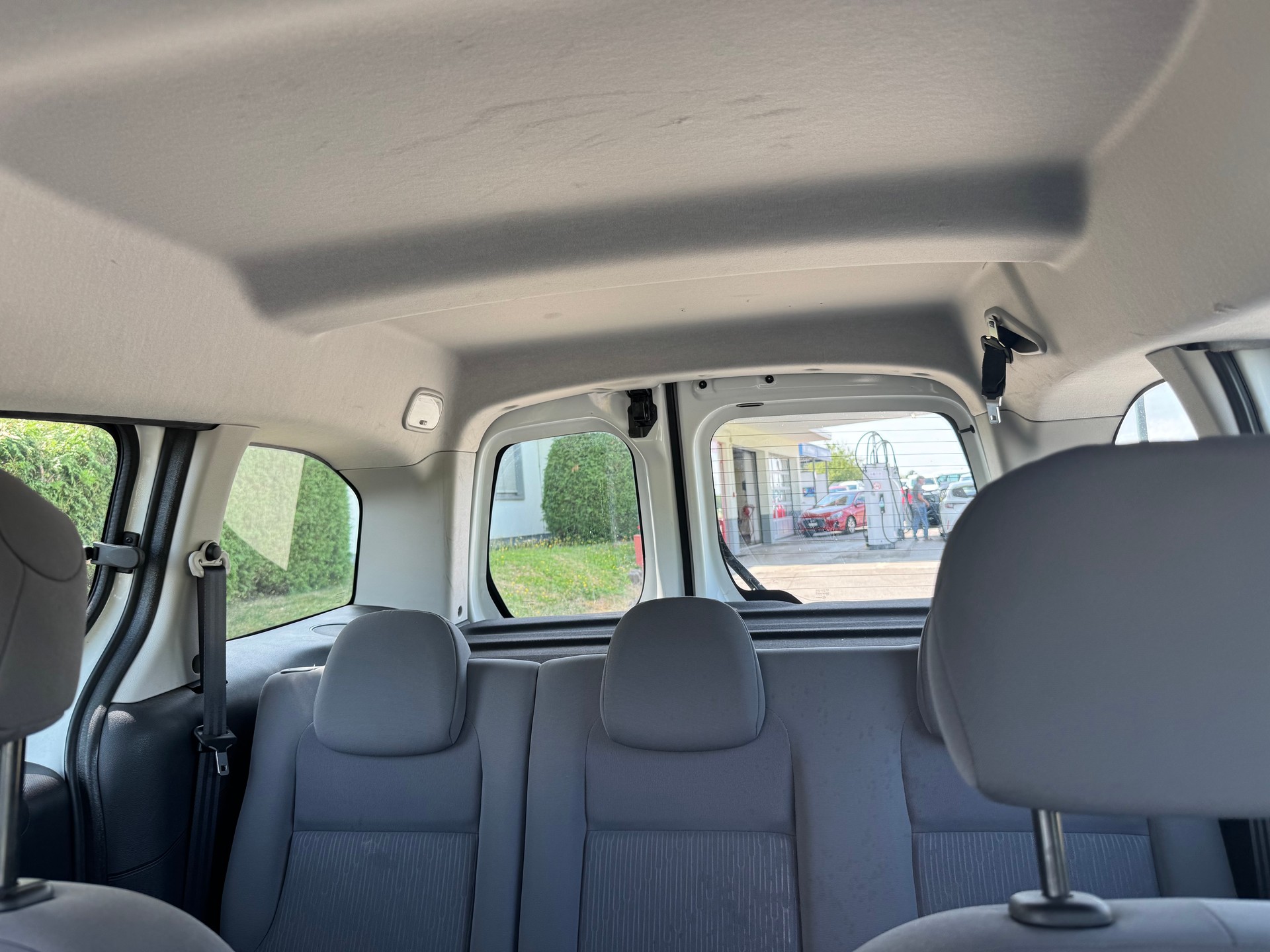PEUGEOT Partner 1.6 VTi Access-image-13