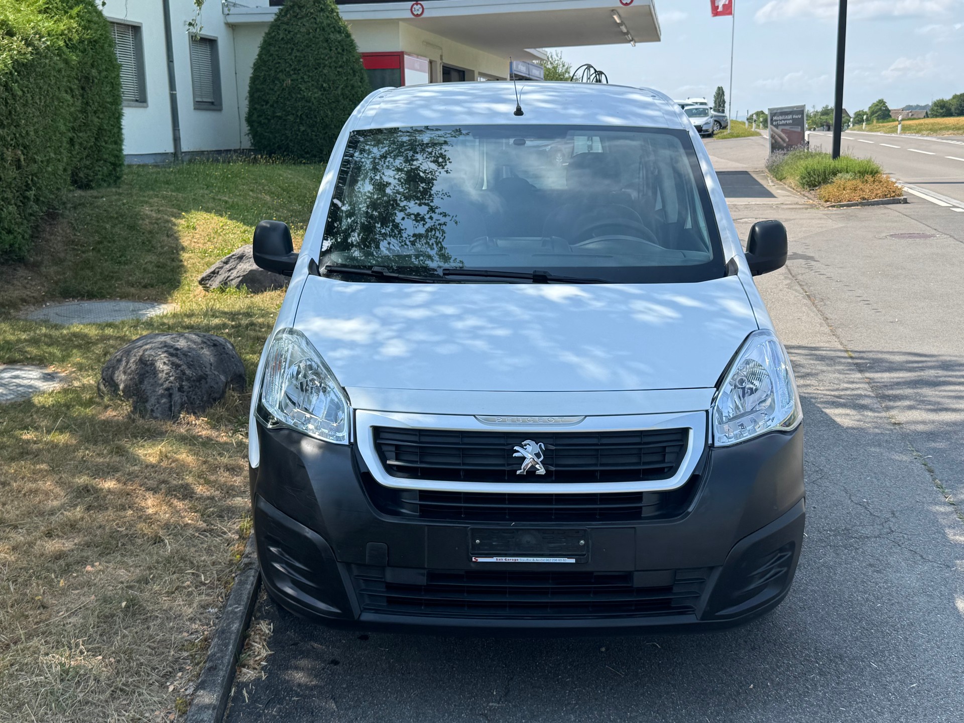 PEUGEOT Partner 1.6 VTi Access-image-1
