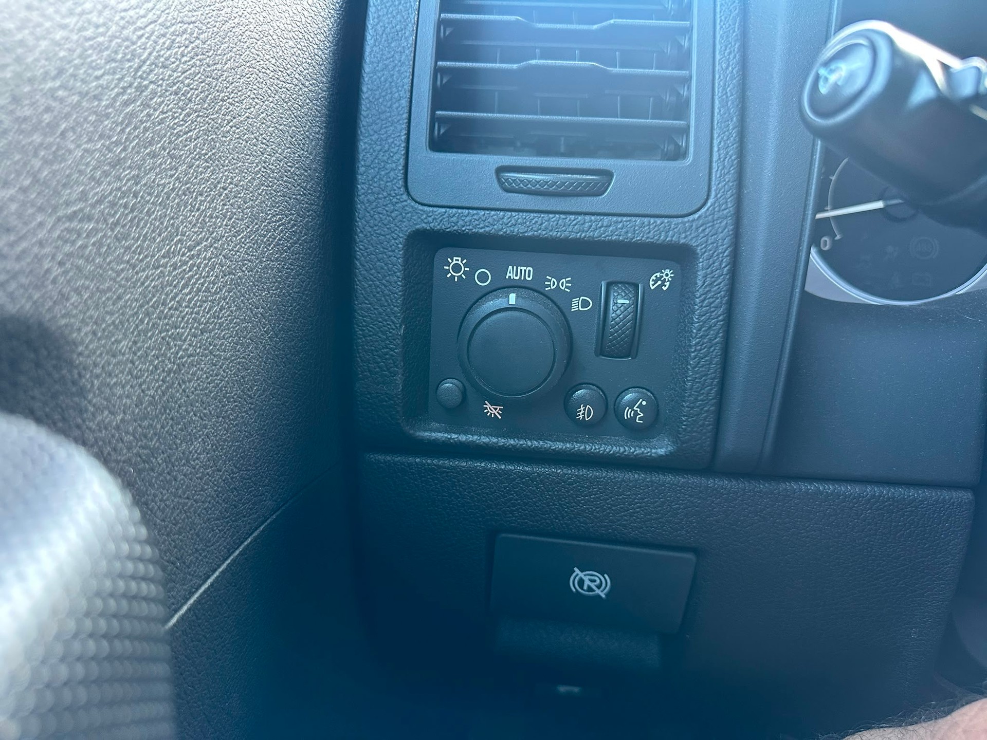 HUMMER H3 3.5 Standard-image-9