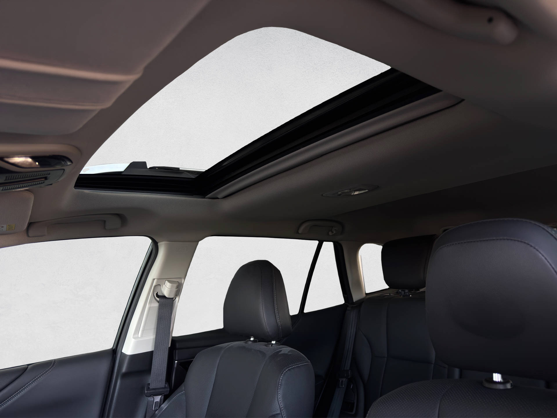 SUBARU Outback 2.5i Luxury-image-9