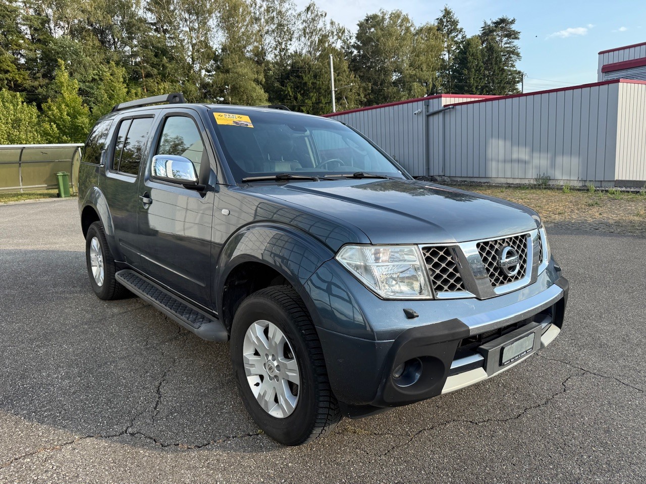 NISSAN Pathfinder 2.5 dCi LE-image-1