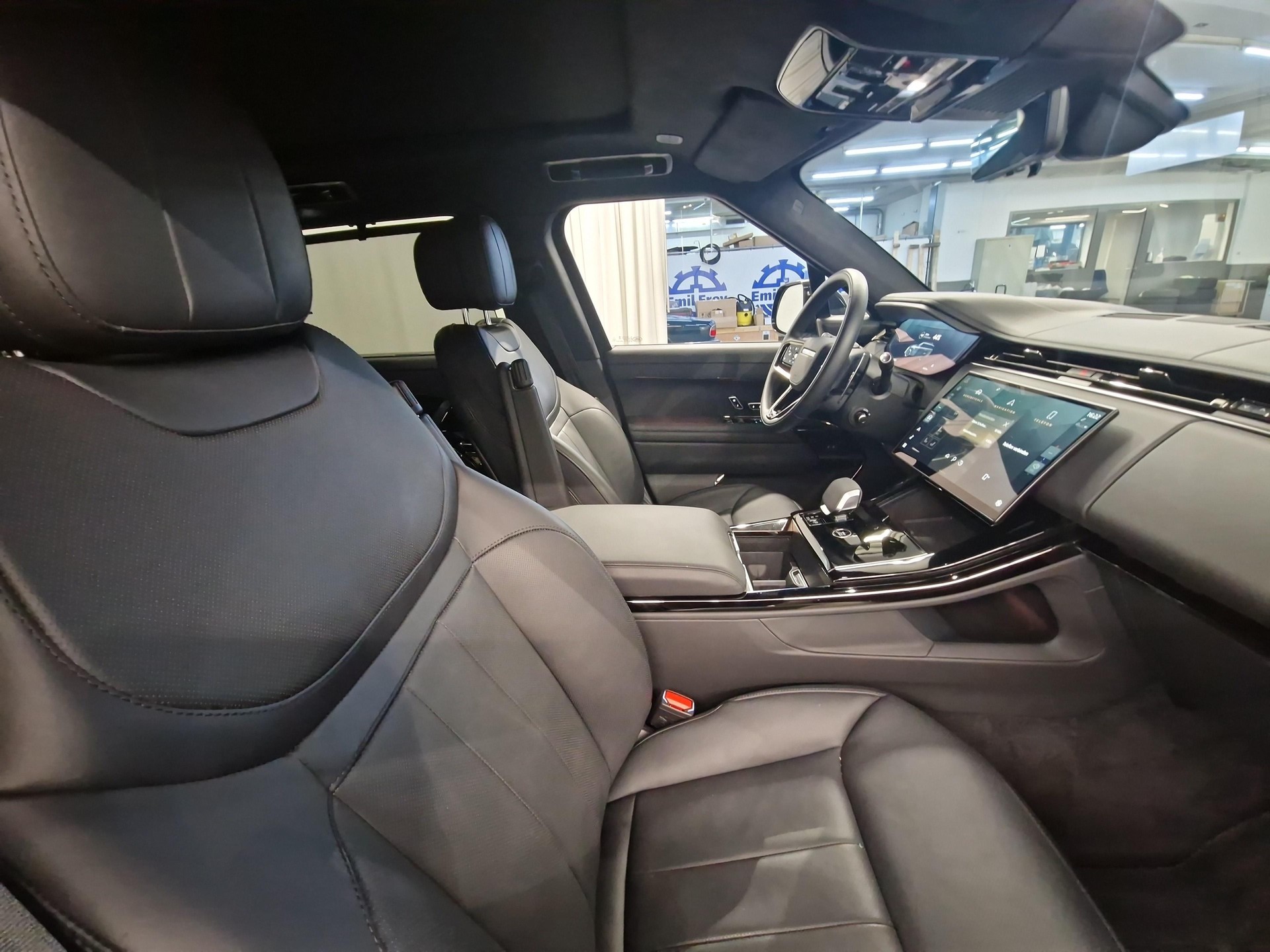 LAND ROVER Range Rover Sport 3.0 Si6 P510e Autobiography-image-9