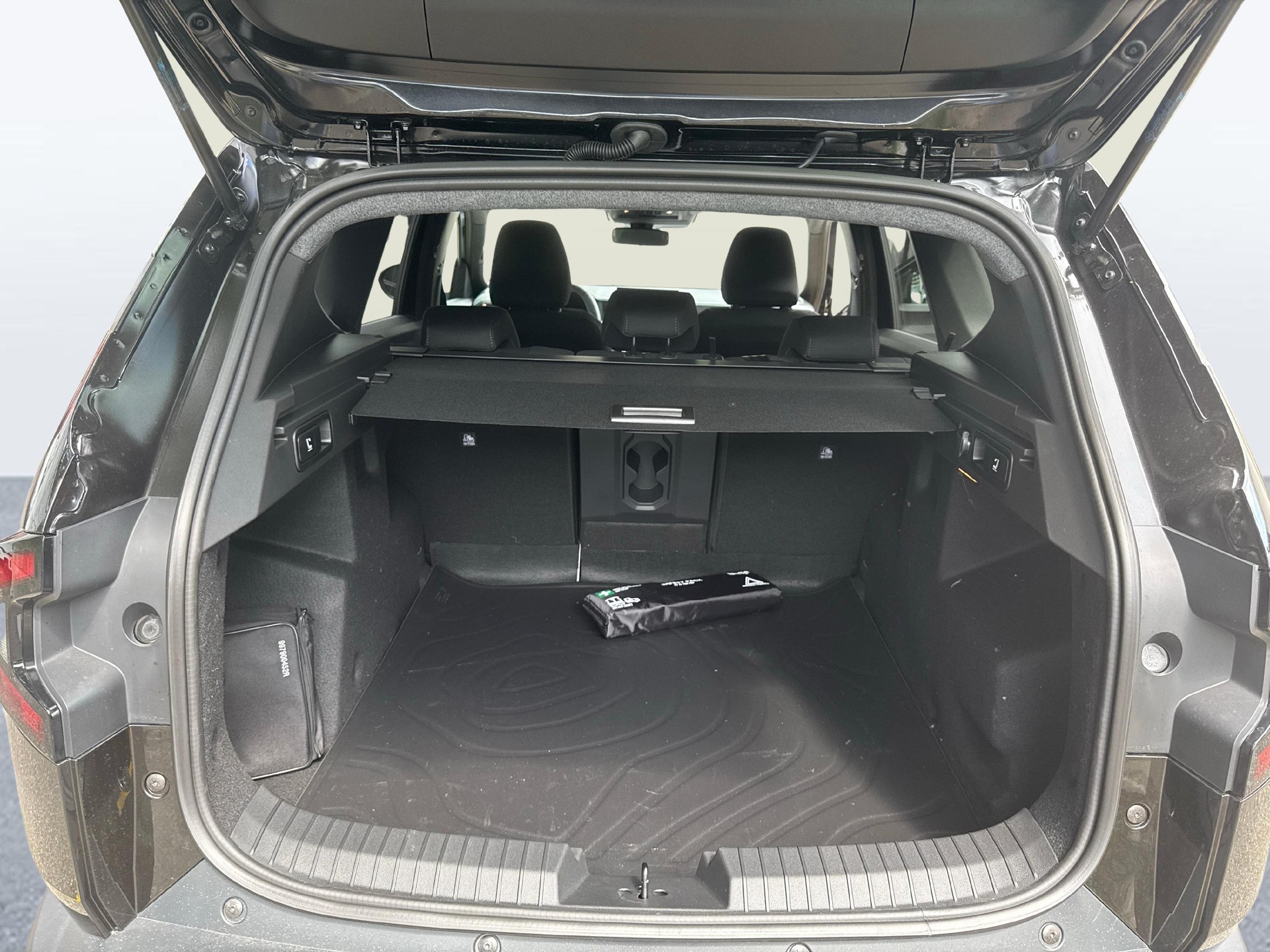 DACIA Bigster 1.2 Hybrid Extreme 4WD-image-11