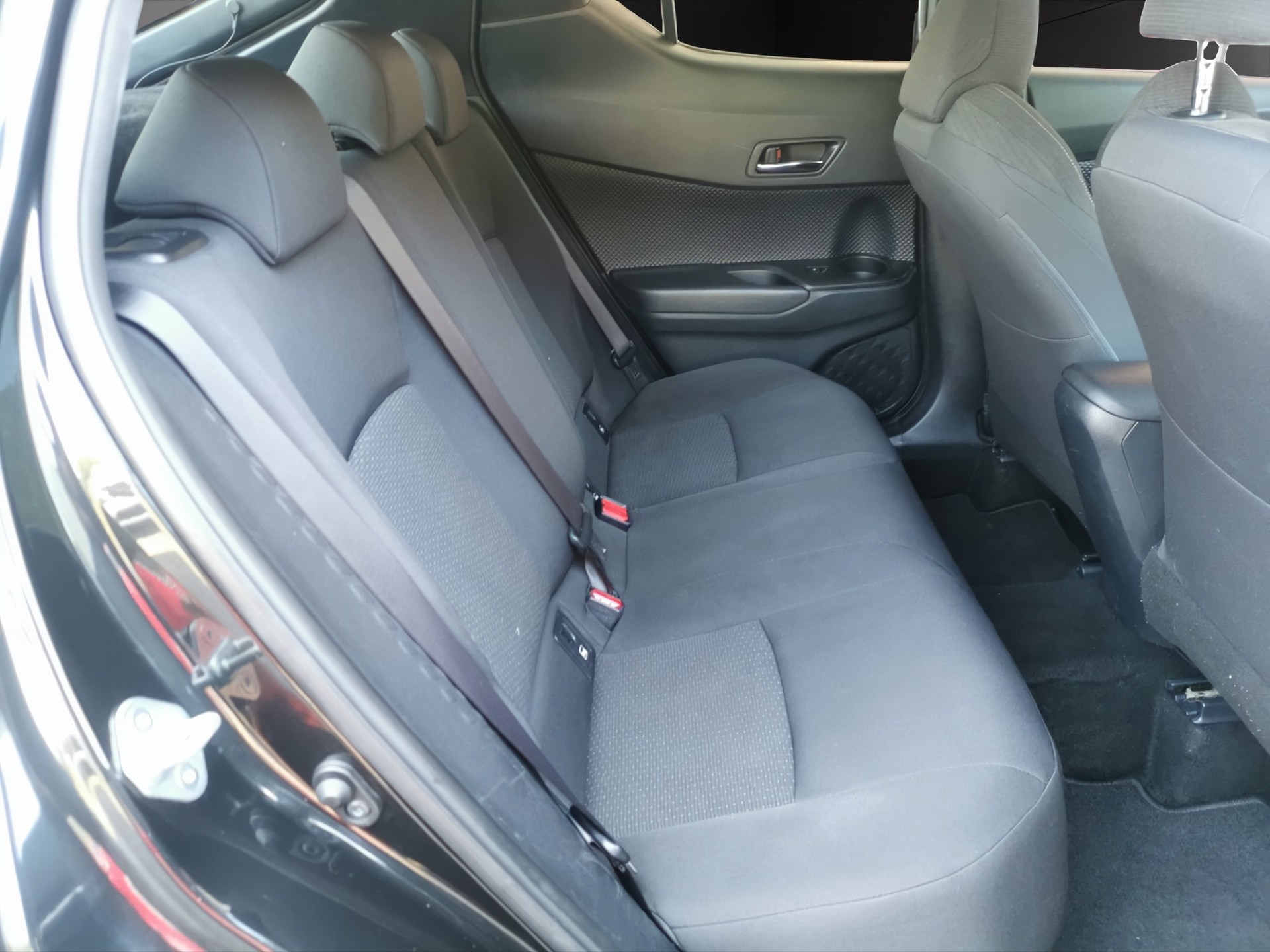 TOYOTA C-HR 1.2 Turbo Style 4WD Multidrive S-image-13