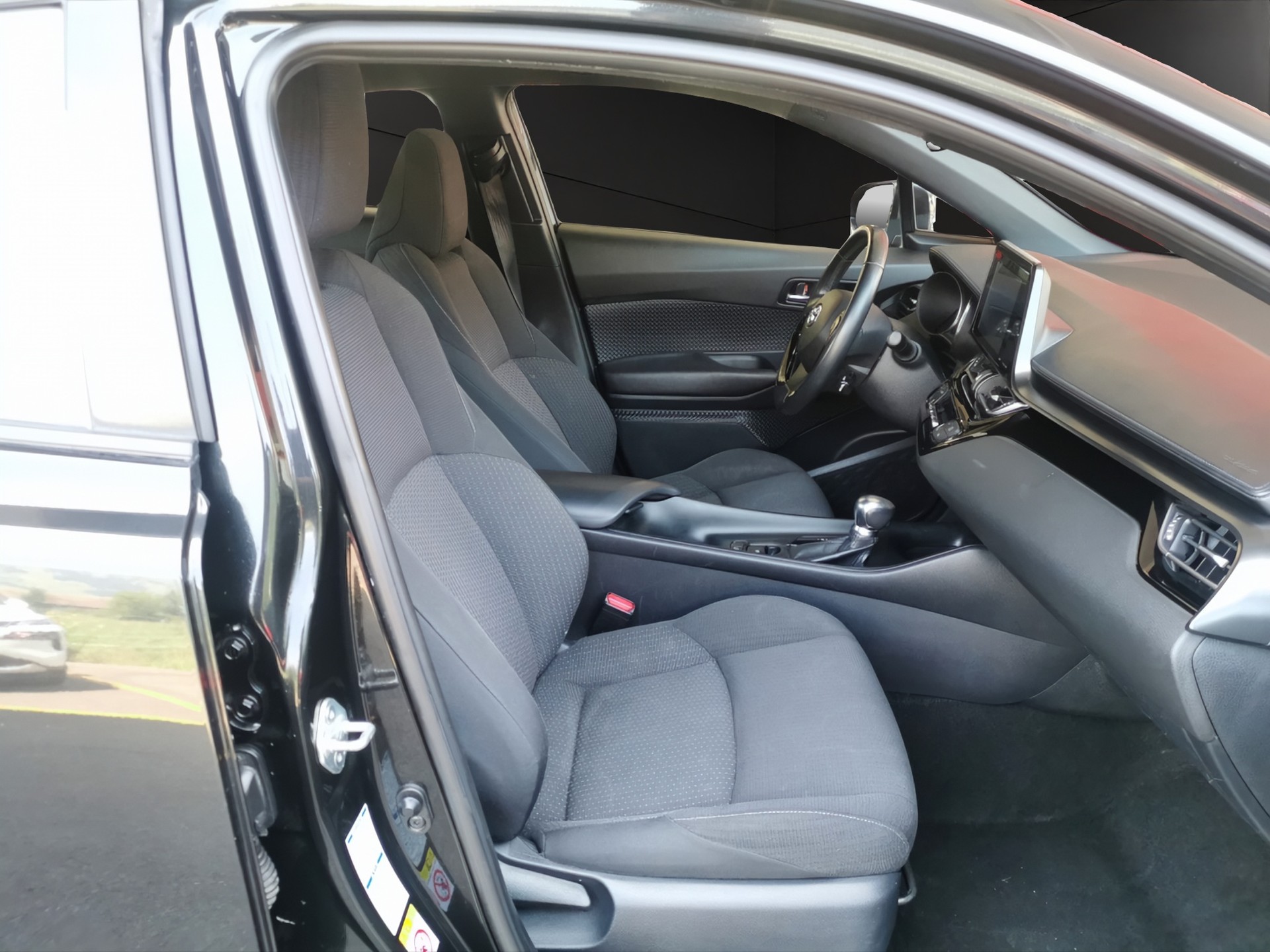 TOYOTA C-HR 1.2 Turbo Style 4WD Multidrive S-image-12