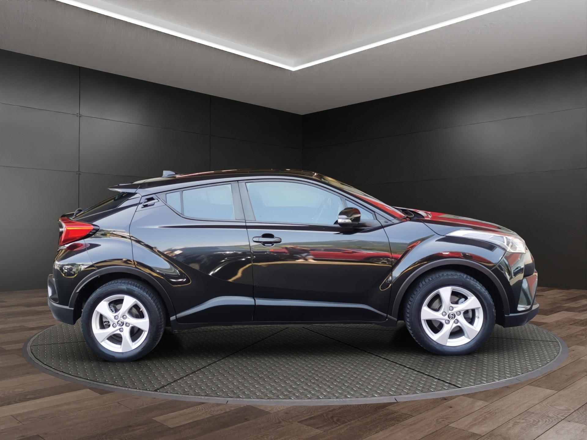 TOYOTA C-HR 1.2 Turbo Style 4WD Multidrive S-image-4