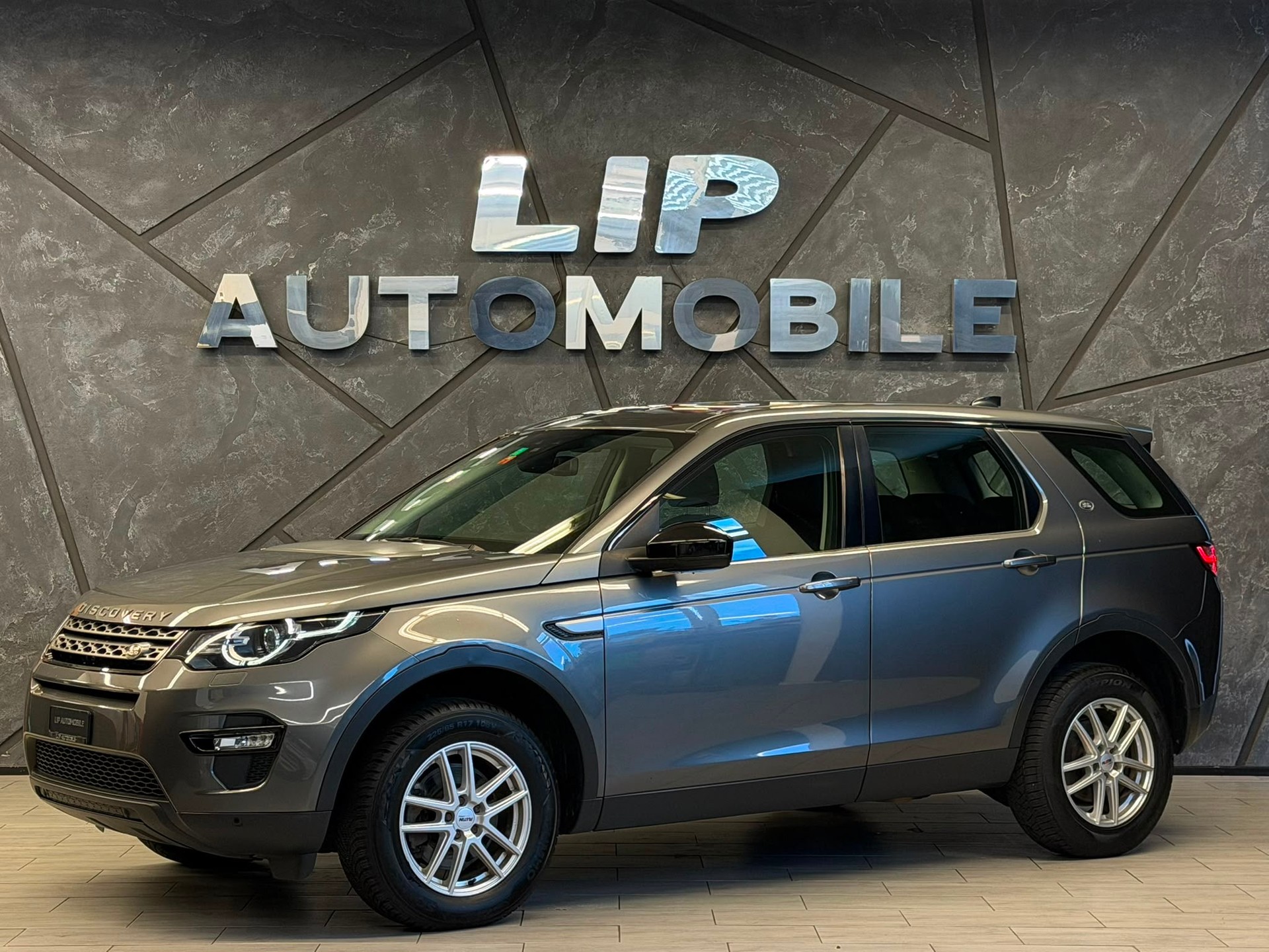 LAND ROVER Discovery Sport 2.0 TD4 Pure AT9-image-0