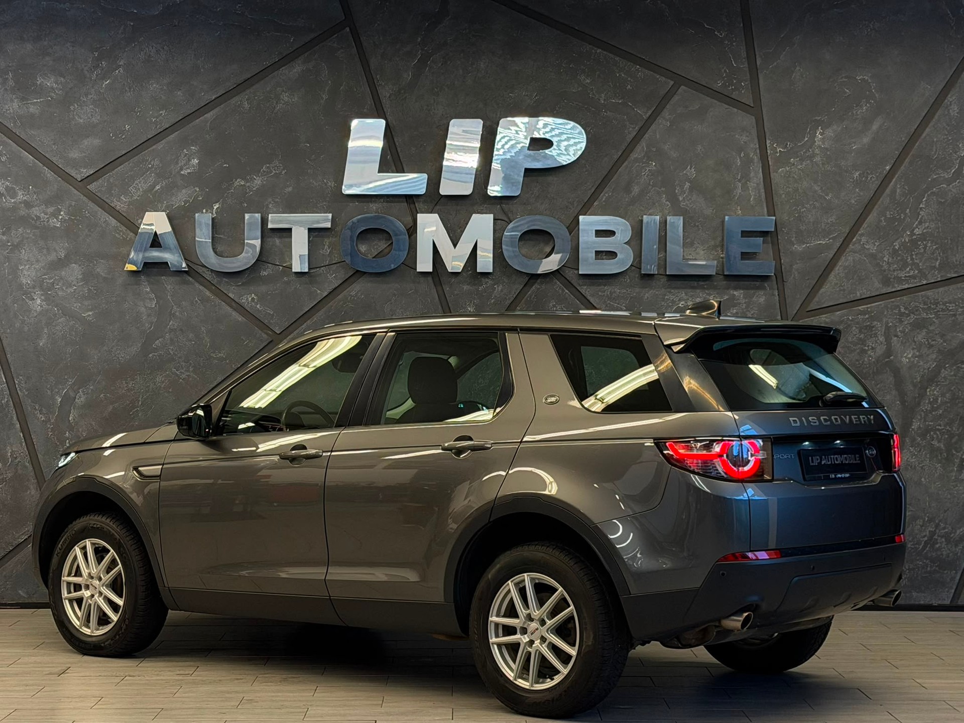 LAND ROVER Discovery Sport 2.0 TD4 Pure AT9-image-7