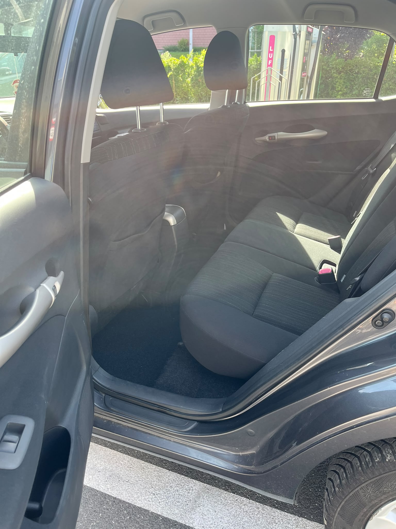 TOYOTA Auris 1.6 Linea Luna-image-6