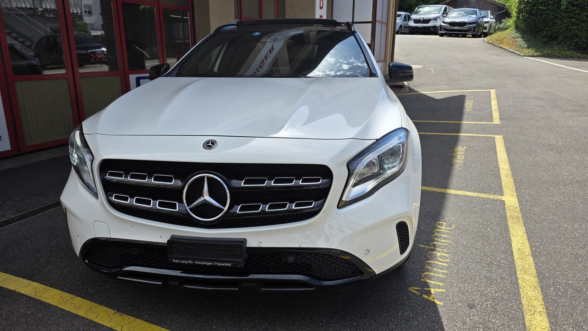 MERCEDES-BENZ GLA 200 Urban-image-4