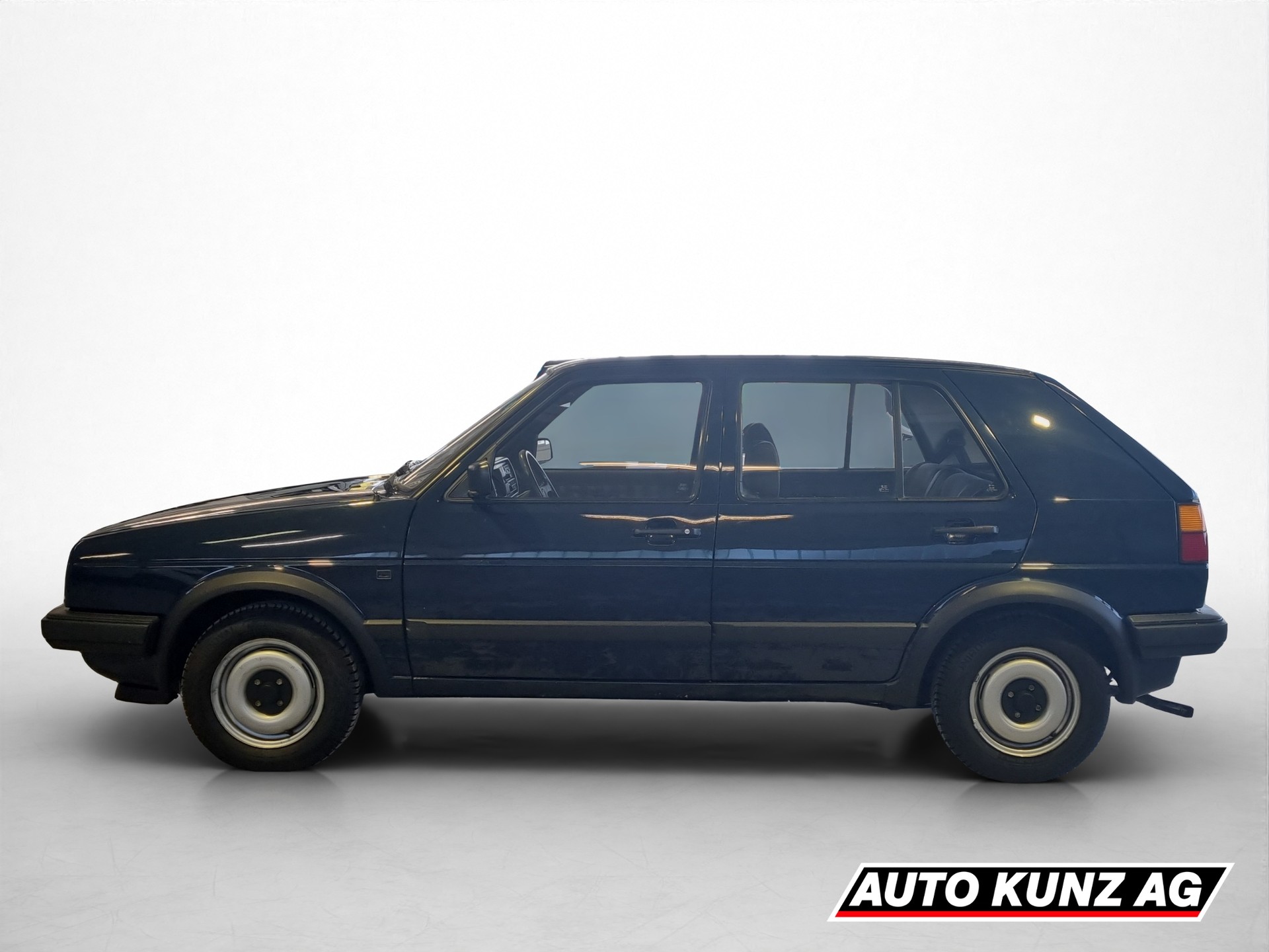 VW Golf 1300 GL-showroom-element-3