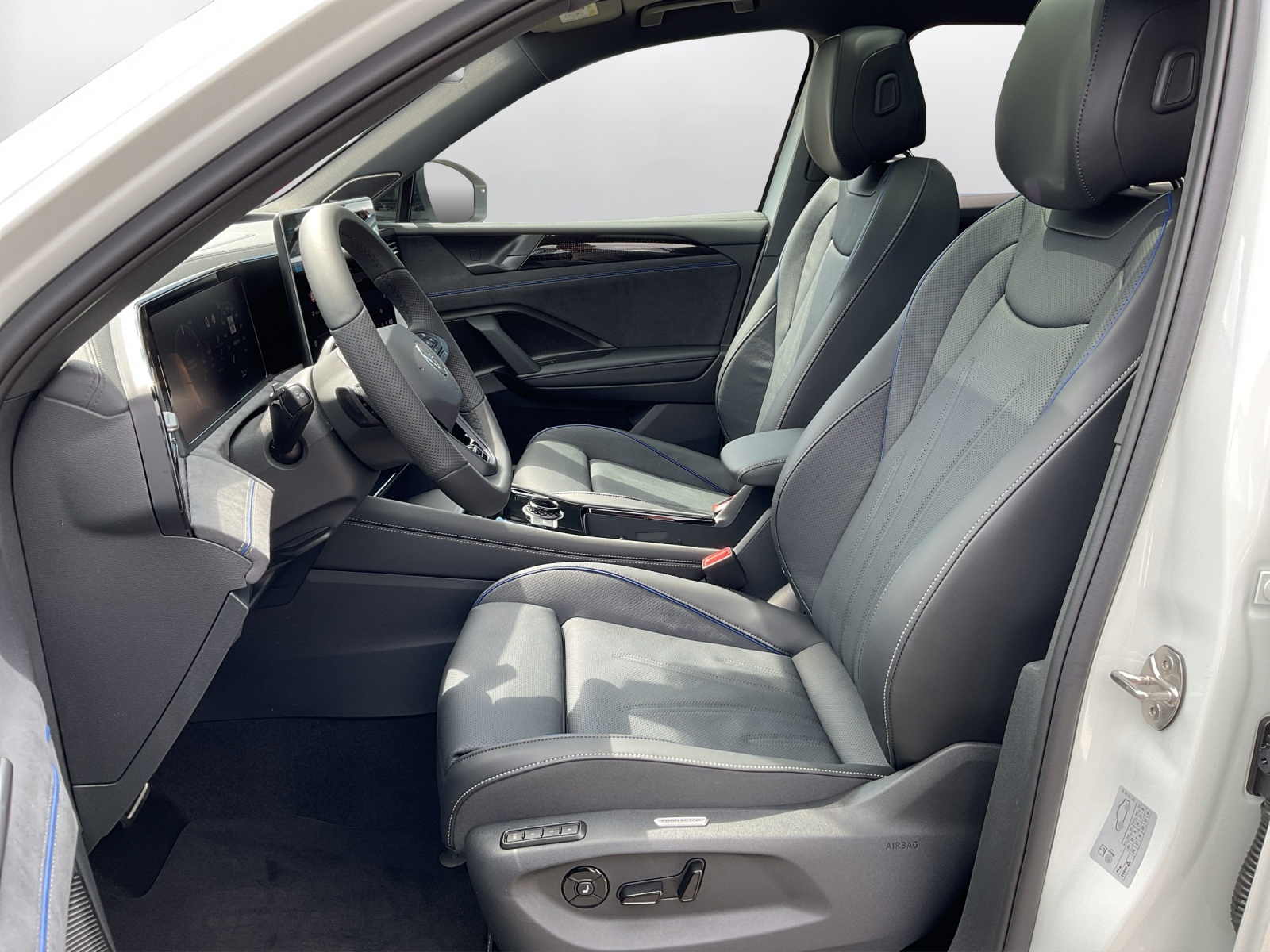 VW Tiguan 1.5 TSI evo2 eHybrid R-Line United DSG-image-9