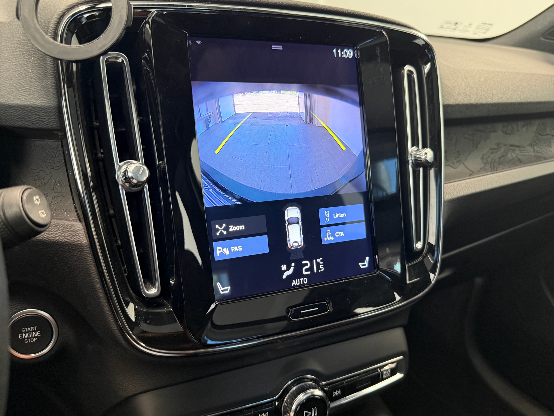 VOLVO XC40 D3 AWD Momentum Geartronic Ab 270.- pro Monat-image-14