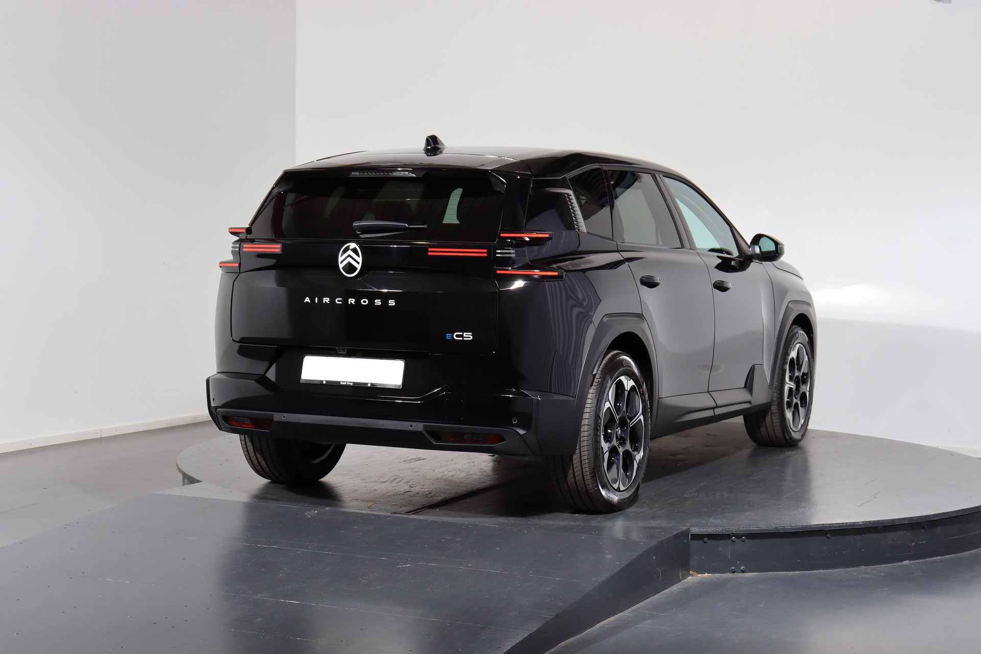 CITROEN e-C5 Aircross Plus-showroom-element-2