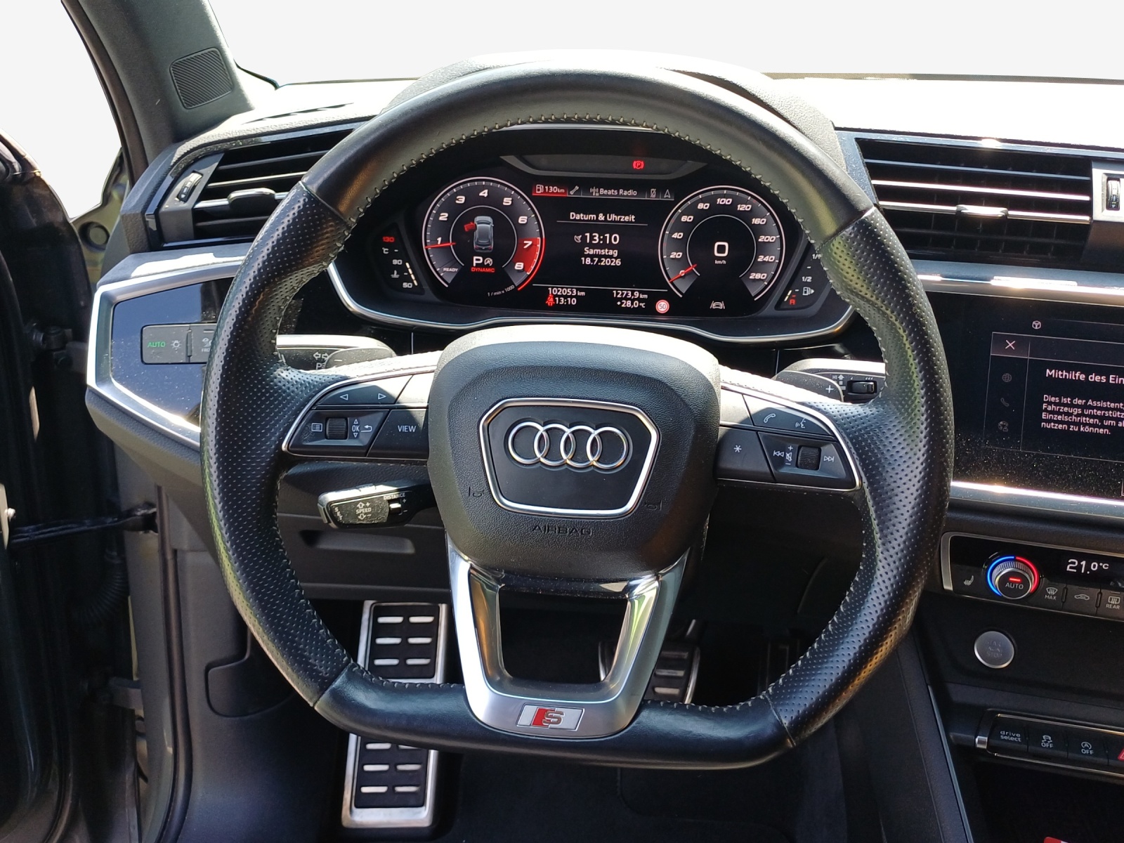 AUDI Q3 40 TFSI S line quattro S-tronic-image-9