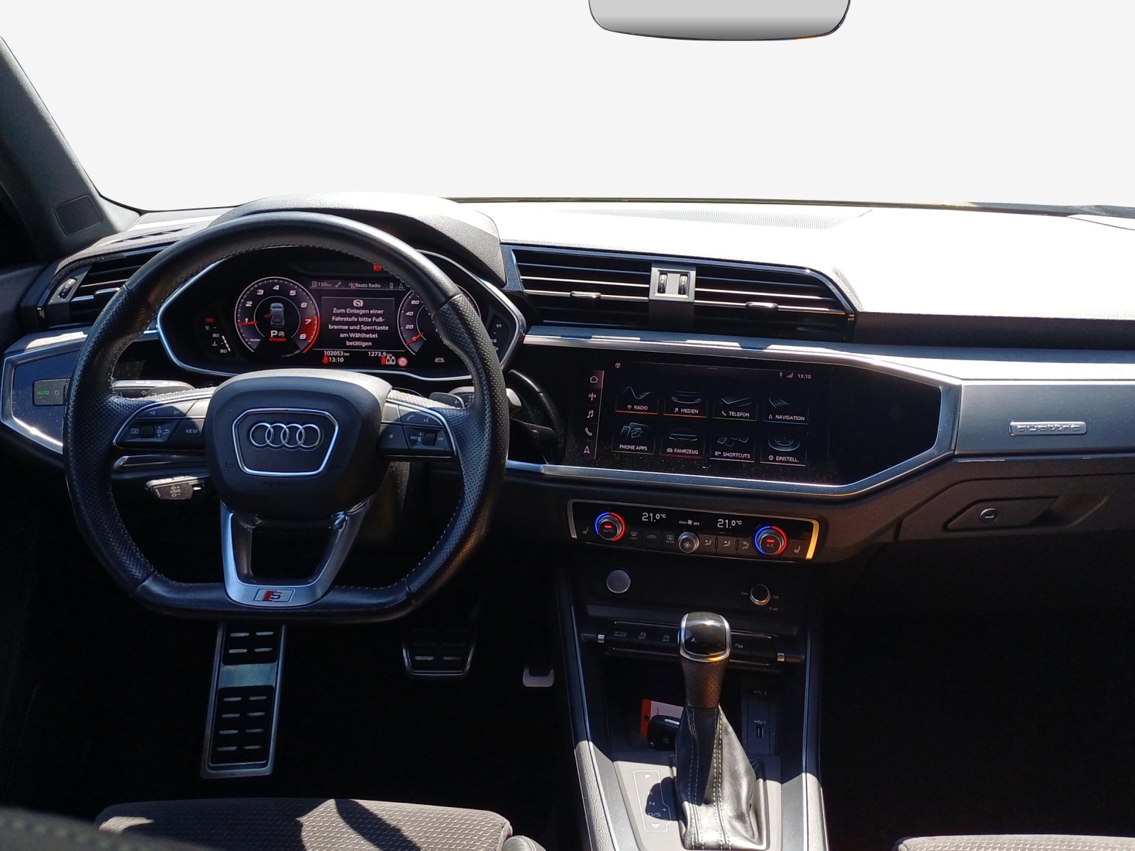 AUDI Q3 40 TFSI S line quattro S-tronic-image-8