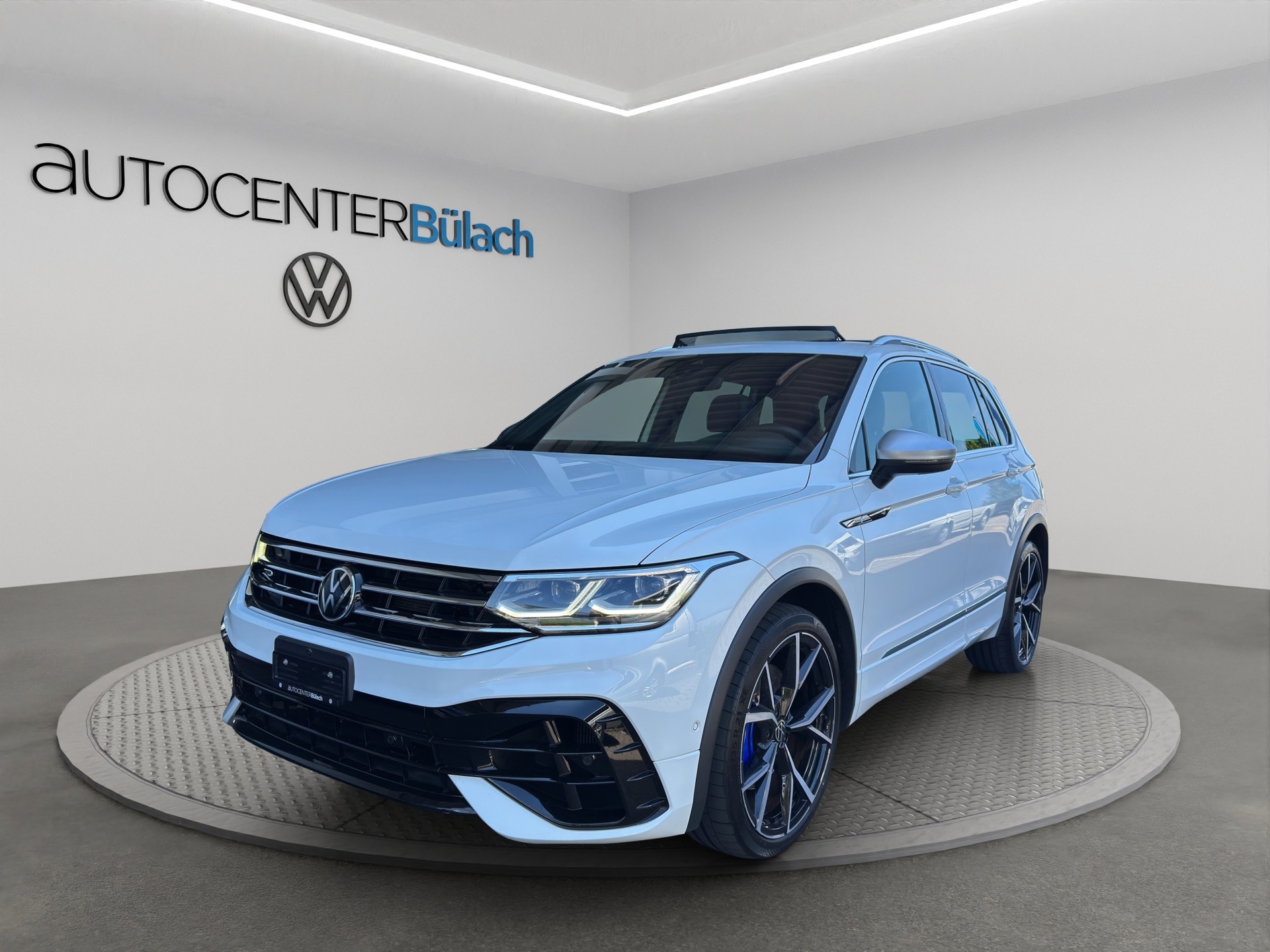 VW Tiguan 2.0TSI R 4Motion DSG-image-0