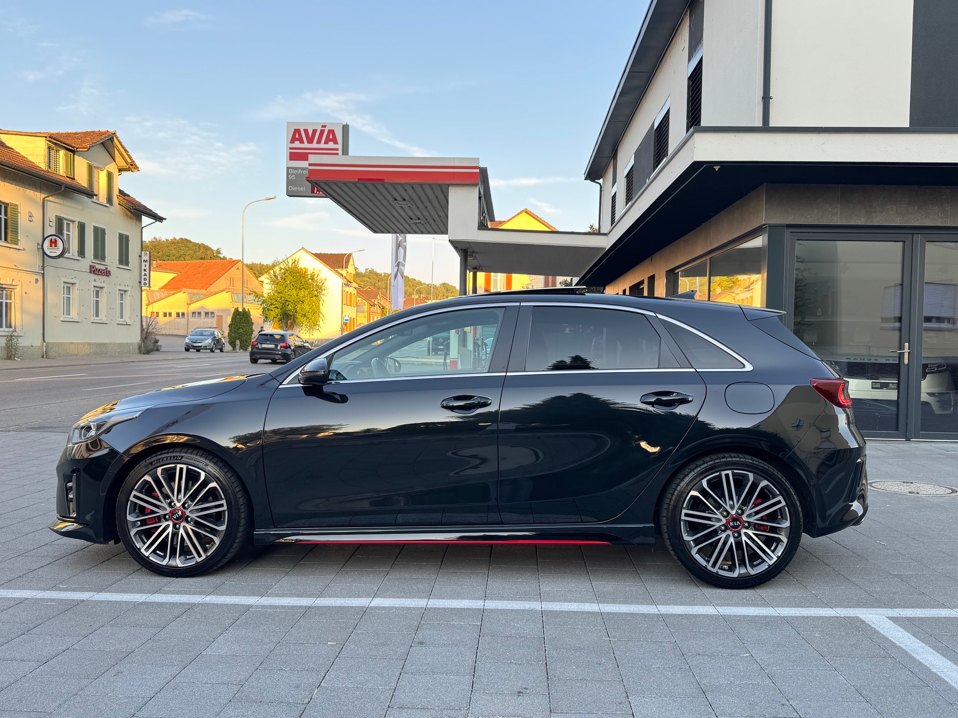 KIA Ceed 1.6 T-GDi GT DCT-image-1