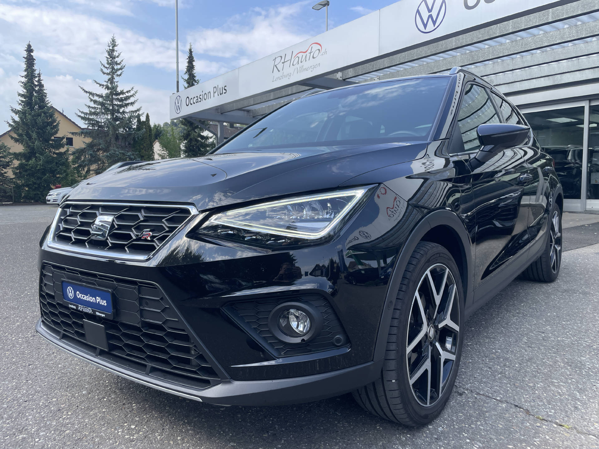SEAT Arona 1.5 TSI FR DSG-image-0