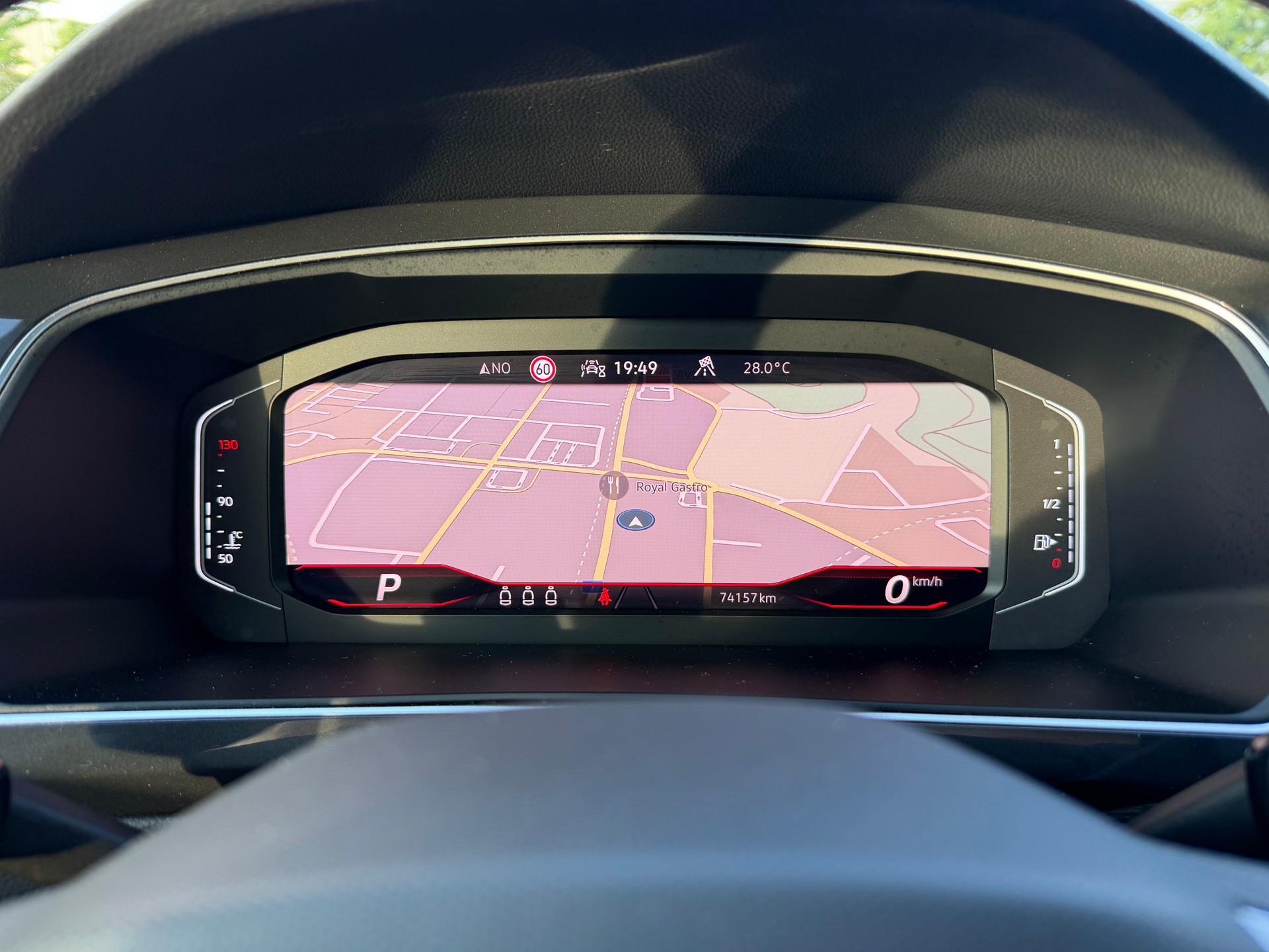 VW Tiguan 2.0TSI R-Line 4Motion DSG-image-22