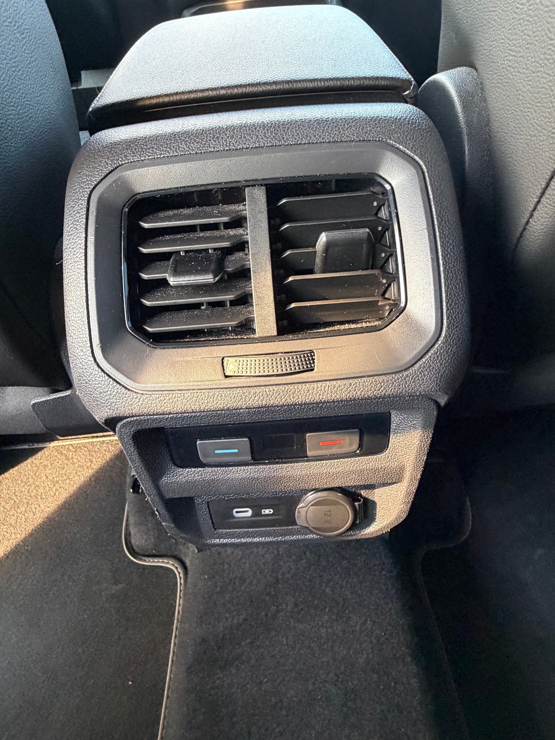 VW Tiguan 2.0TSI R-Line 4Motion DSG-image-14
