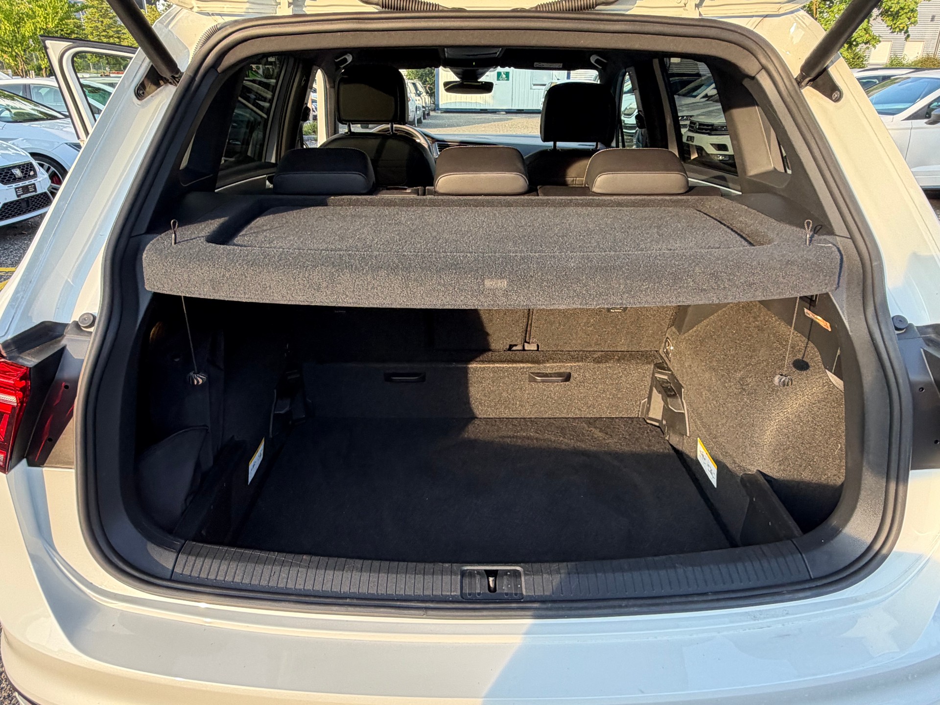 VW Tiguan 2.0TSI R-Line 4Motion DSG-image-10
