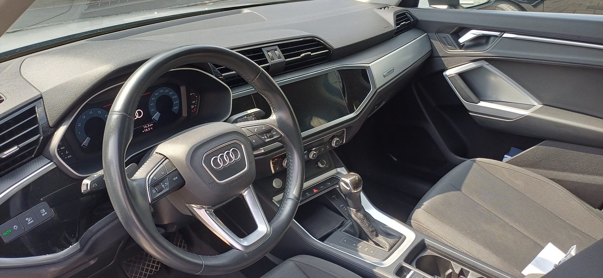 AUDI Q3 35 TFSI S-tronic-image-6