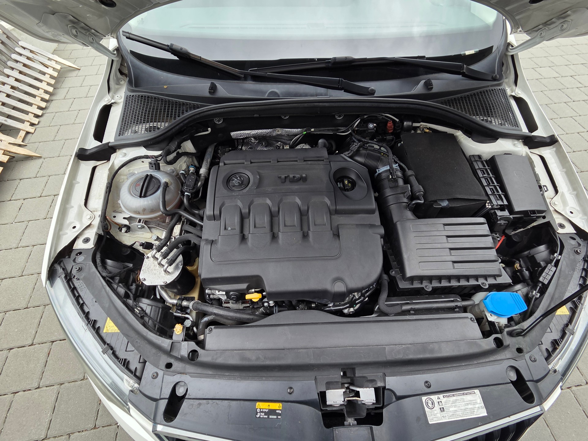 SKODA 2.0 TDI RS Prag 4x4 DSG-image-4