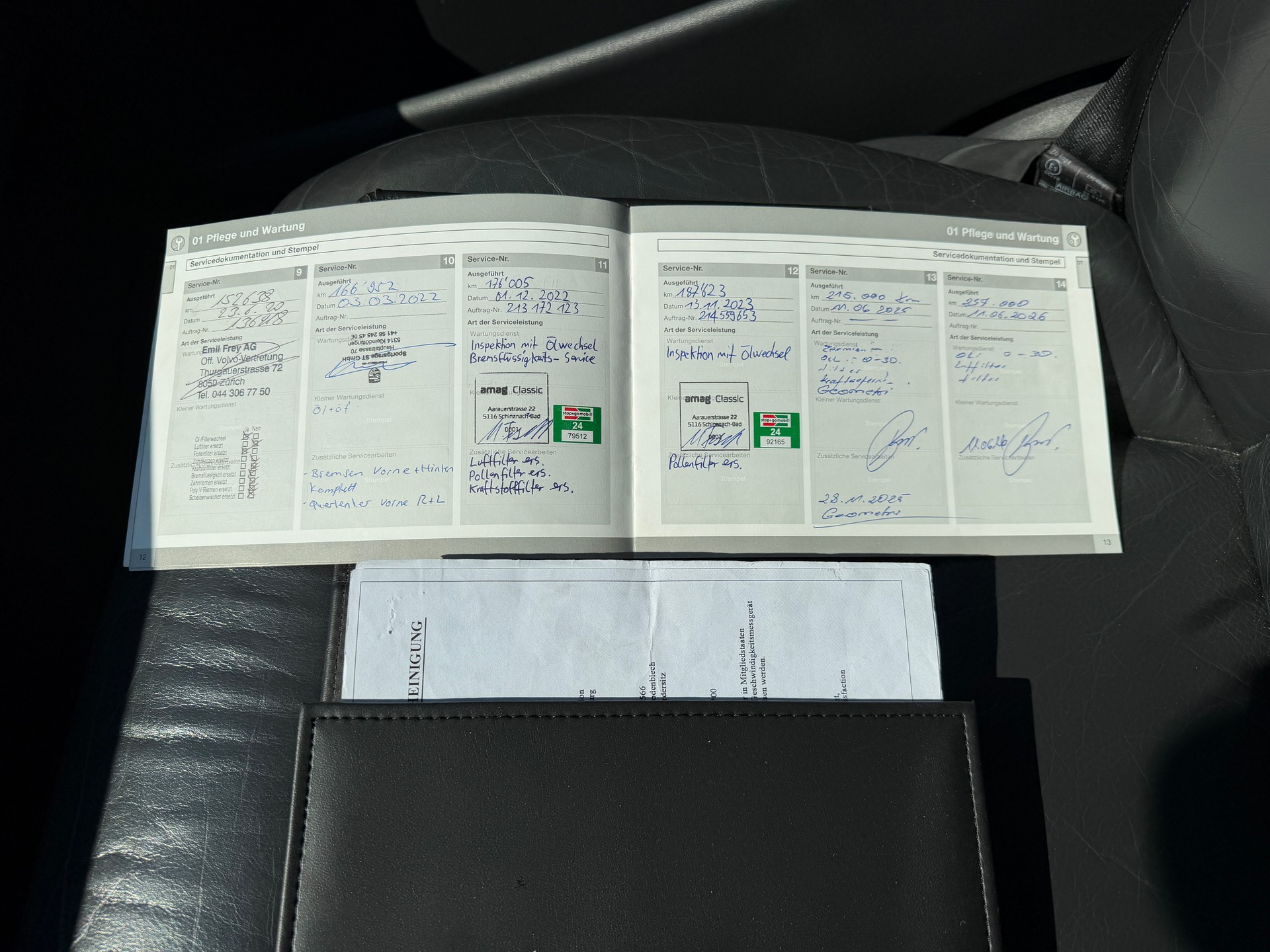 VOLVO V70 D5 Summum-image-12
