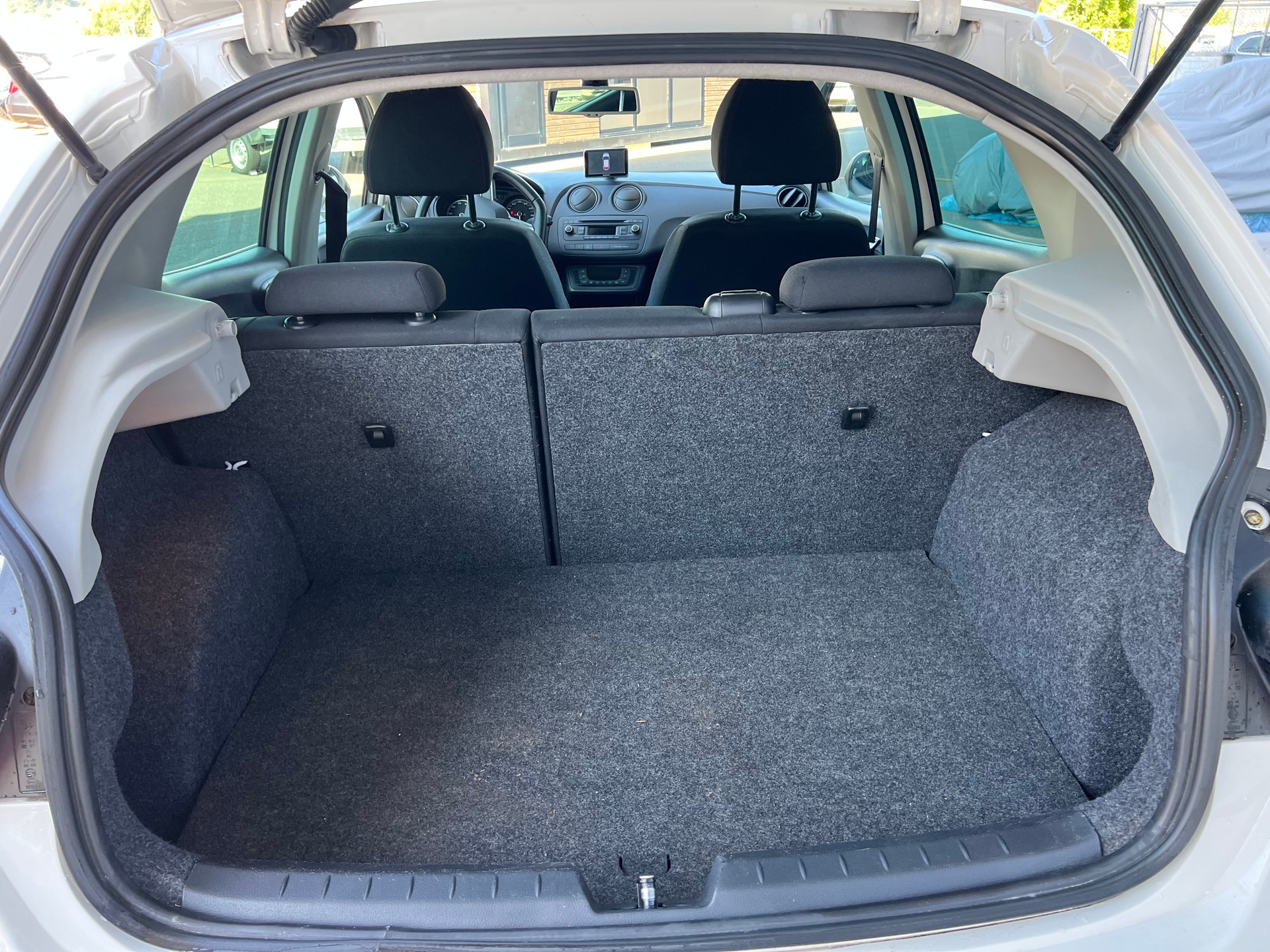 SEAT Ibiza 1.4 TSI FR DSG PS 150 *** Navigation * Klima * frisch ab MFK * 1 Jahr Garantie möglich ***-image-8