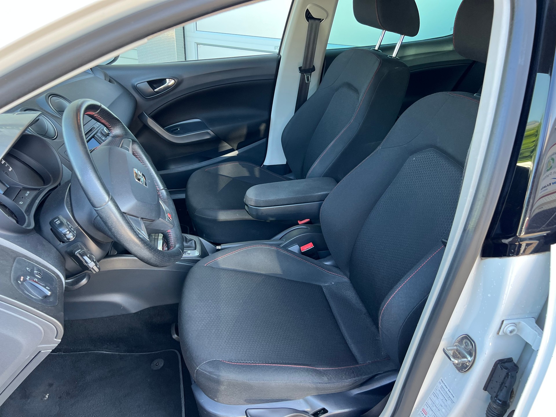 SEAT Ibiza 1.4 TSI FR DSG PS 150 *** Navigation * Klima * frisch ab MFK * 1 Jahr Garantie möglich ***-image-11