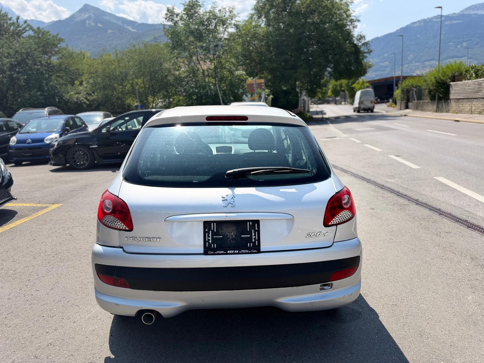 PEUGEOT 206+ 1.4 Trendy-image-4