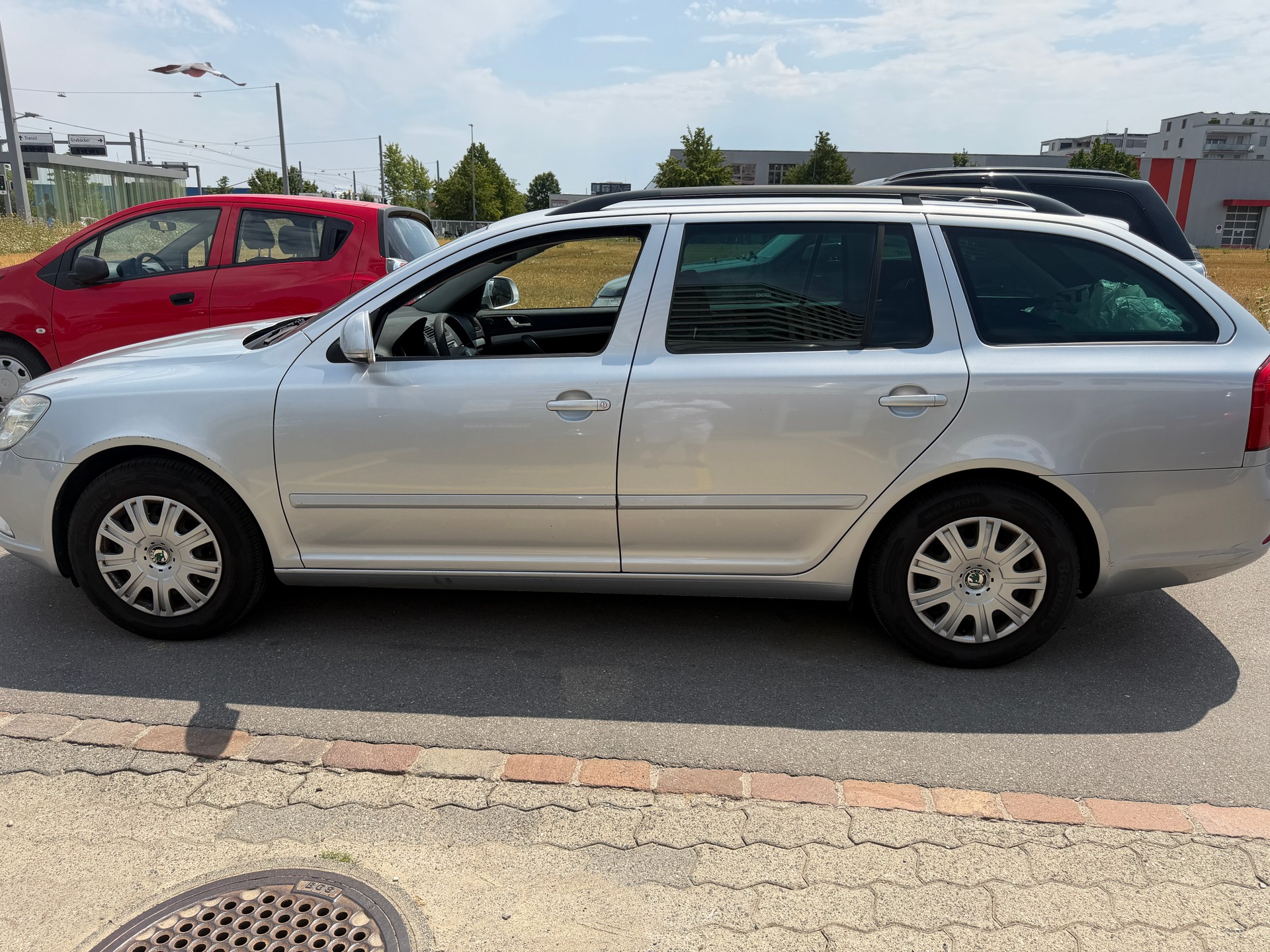 SKODA Octavia Combi 1.6 TDI Clever-image-3