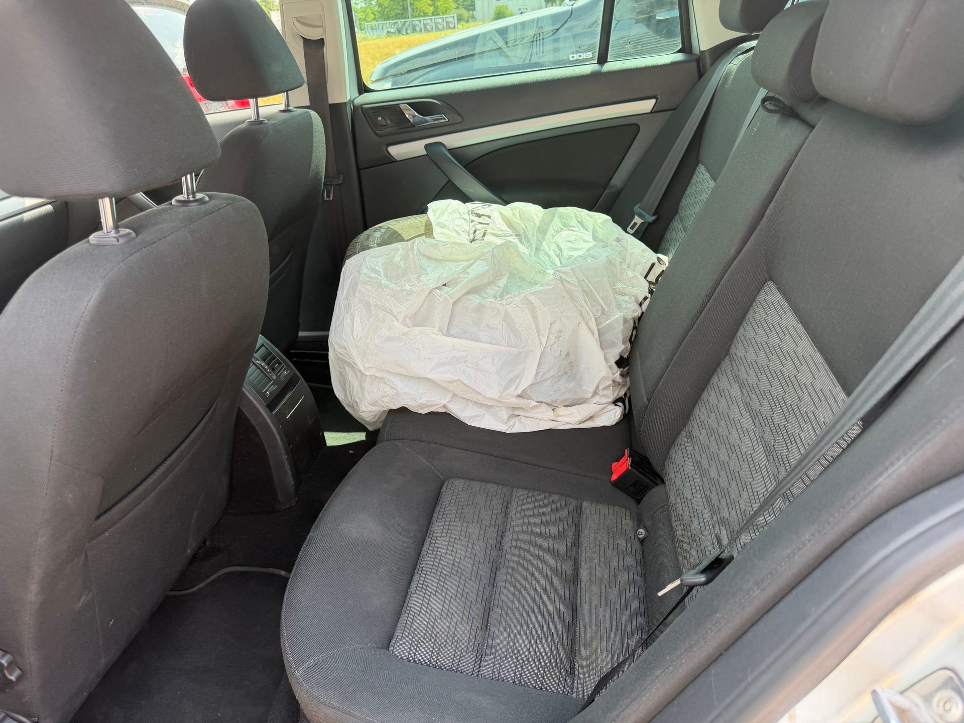 SKODA Octavia Combi 1.6 TDI Clever-image-11