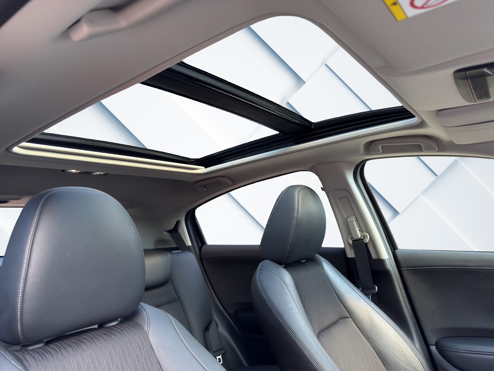 HONDA HR-V 1.5i-VTEC Executive-image-16